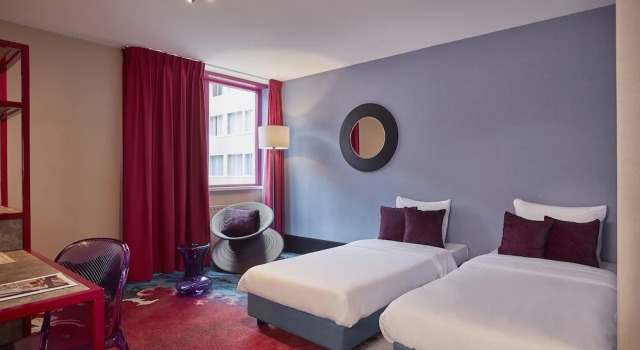 Люкс Carlton Square Hotel