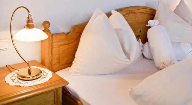 Alpenlodge - Das Dorfhotel, Забронировать Отель Бранд Brandnertal, рядом с Гондольный подъемник Палюдбан