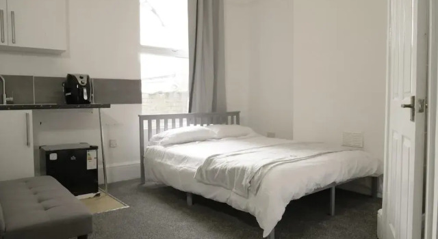 Cosy & Modern 1 Bed Studio
