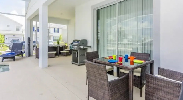6 Bed 5 Bath Pool, Spa & Game Room 6 Bedroom Villa by Redawning, Book Ferieresort Hoteller i Four Corners med pool, Swimmingpool