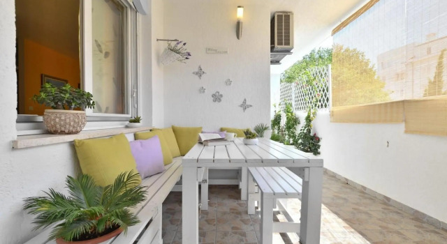 Sama - Modern & Comfortable - A1, Prenota Hotel Splitska 