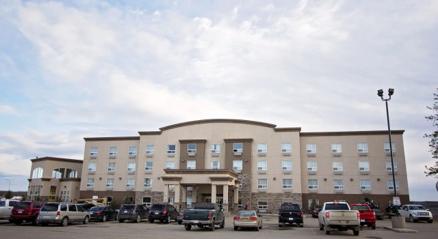 Service Plus Inns & Suites Drayton Valley