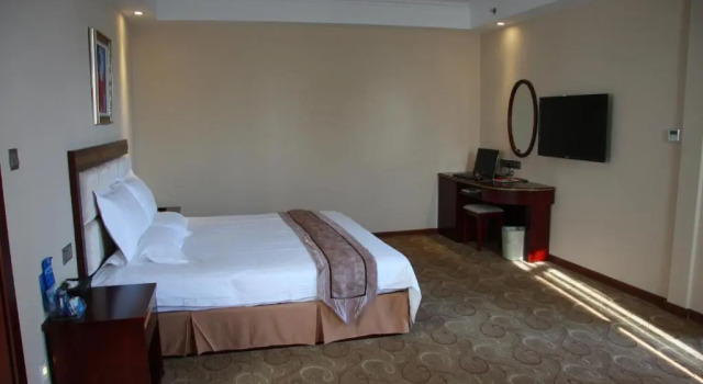 Люкс GreenTree Inn Shantou Chengjiang Road Business Hotel