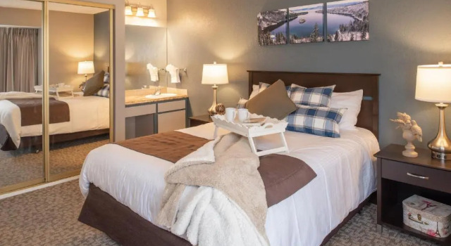 Апартаменты Deluxe Thunderbird Resort Club