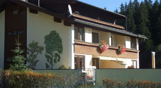 Peaceful Apartment in Gerlos near Ski Area Zillertal Arena, Rezervasyon Daire Gerlos havuzlu oteller, Yüzme Havuzu