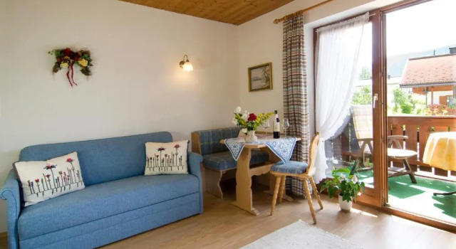 Апартаменты Haus Christl Reit im Winkl, Kostenloser Parkplatz, Spülmaschine, 5 Minuten zum Ortszentrum, ruhige Lage, Wlan