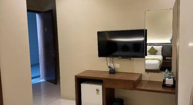 Двухместный номер Deluxe с балконом Hotel Seven Oaks