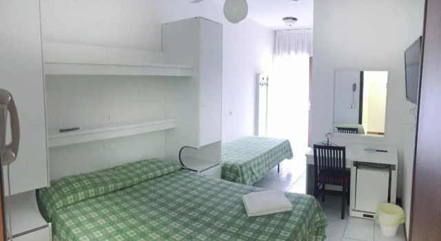 Полулюкс Hotel Zen