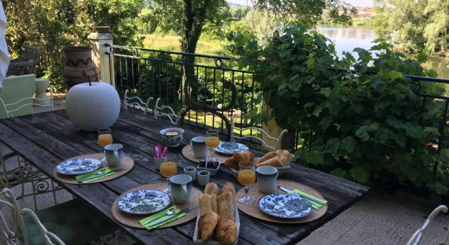 Номер Standard En Bord de Seine