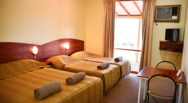 Четырёхместный номер Standard Erldunda Desert Oaks Resort