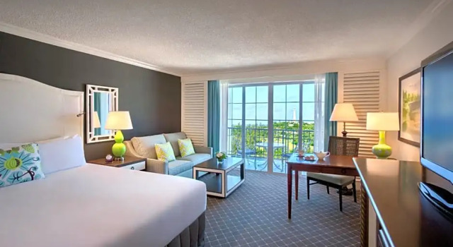 Четырёхместный номер Deluxe с балконом Fairmont Southampton