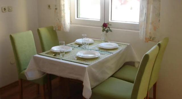 Апартаменты с видом на море Family apartments Grguric