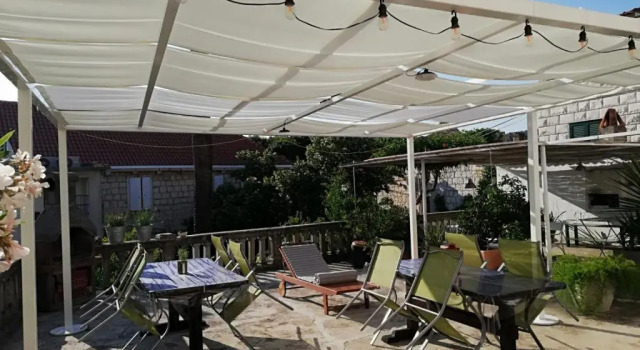 Апартаменты Apartmani Stones Sutivan II