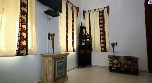 Двухместный люкс Deluxe Мансарда с видом на город Habari House