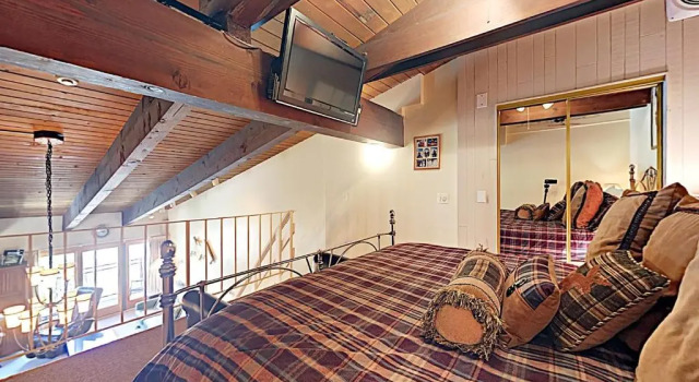 Timberline Condominium Studio Standard Loft Unit 301, Забронировать Дом для отпуска Виллы Сноумасс-Виллидж, рядом с Elk Camp Gondola, Вилла