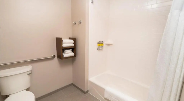 Люкс с 2 комнатами Staybridge Suites - Washington DC East - Largo by IHG