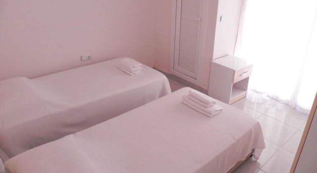 Трёхместный номер Standard с балконом Evin Otel