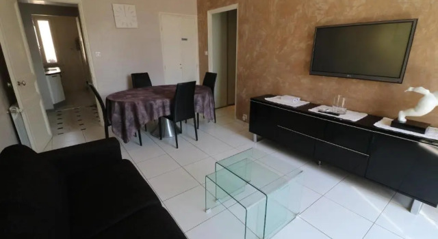 Comfort 1 Bedroom Canada Carlton 208