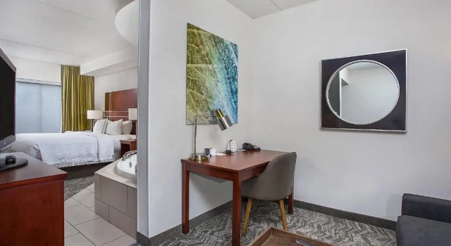 Студия SpringHill Suites Pigeon Forge