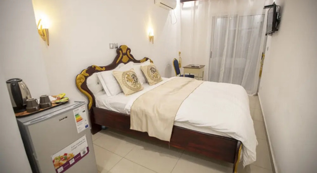 Residence Hoteliere Samba, Rezervovat Hotel Hotely v Douala s parkováním, Parkování