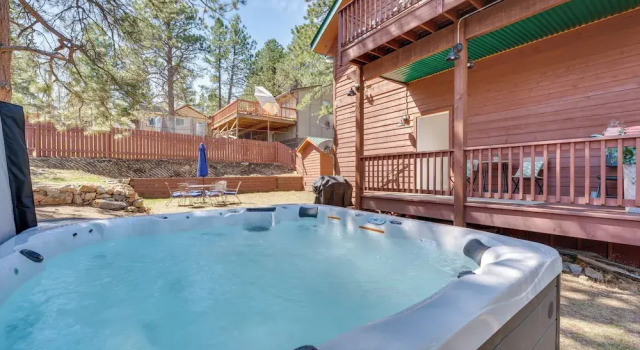 Коттедж 2 Mi to Lake Estes: Home w/ Deck & Grill