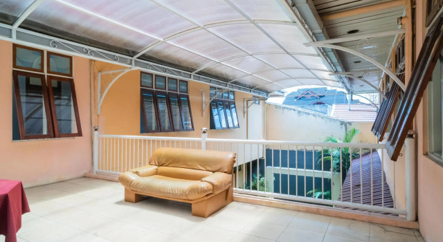 RedDoorz Syariah near Jalan Ahmad Yani Banjarmasin 2, Book Hotel Banjarmasin 