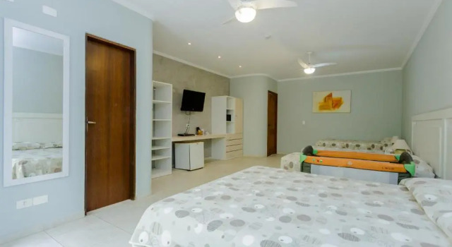 Семейный номер Standard Beach Hotel Cambury