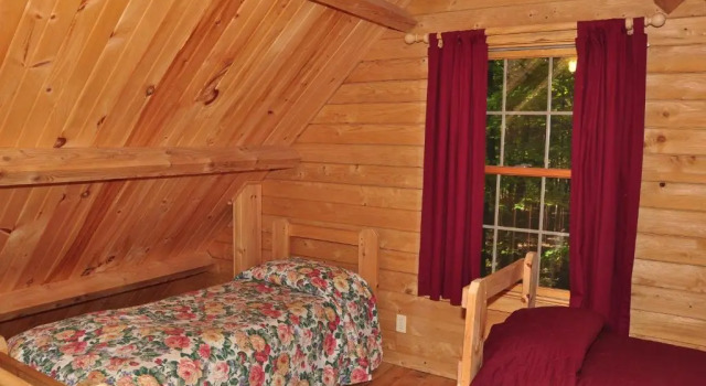 Tranquil Timbers Deluxe Cabin 6, Book Ferieresort Hoteller i Sturgeon Bay med parkering, Parkering