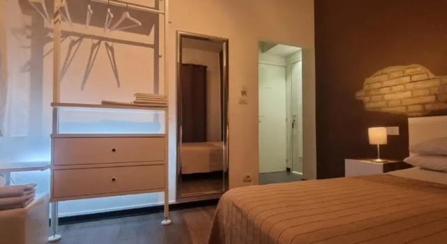 FORUM GUEST HOUSE Centro, Забронировать Гостевой дом Гостевые дома Пармы, рядом с Мавзолей  Санта Мария делла Стекката, Гостевой дом