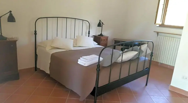 Tenuta Cerreto, Buchen Sie Hotel Torre Orsaia 