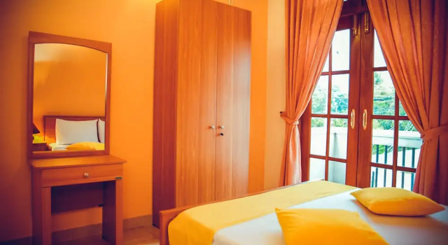 Двухместный номер Deluxe с балконом и с видом на сад The Terranova Inn