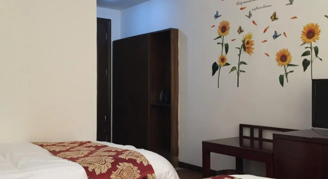 Grapevine Hotel