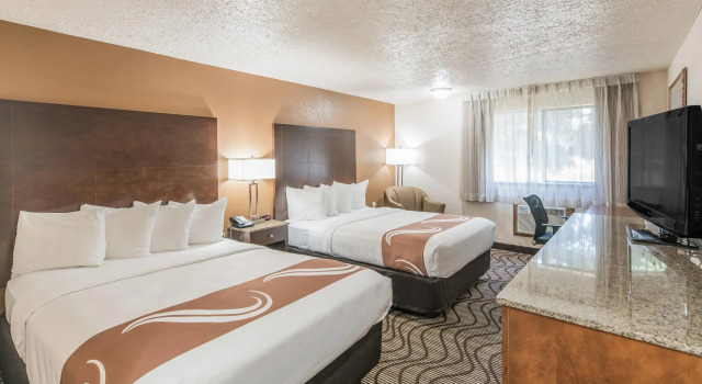 Четырёхместный номер Standard Quality Inn & Suites Downtown Walla Walla
