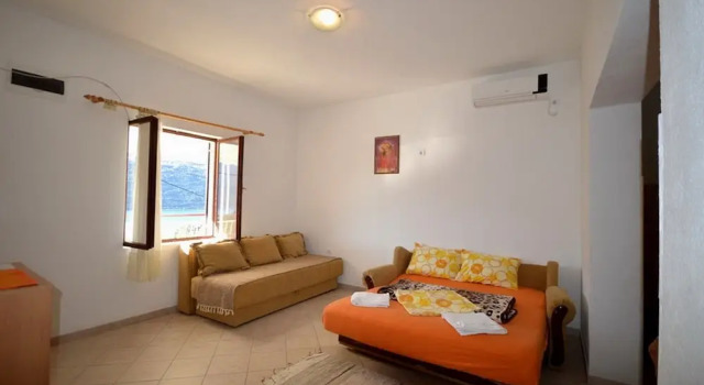 Vavic Apartments