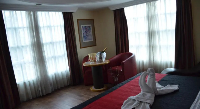 Номер Standard Hot Plaza Belices | Love Hotel | Solo Adultos