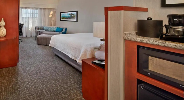 Номер Standard Courtyard by Marriott Stuart