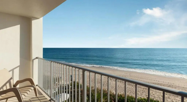 Двухместный номер Ocean Front для гостей с ограниченными возможностями (ванна) Costa dEste Beach Resort & Spa