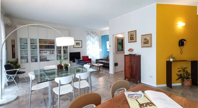 Апартаменты JOIVY Bright Flat W/2 Balconies & Sea View