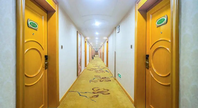 Vienna Hotel Changsha Mawangdui Branch, Забронировать Отель Отели Чанша 3 звезды, рядом с Mawangdui Mausoleum, 3*