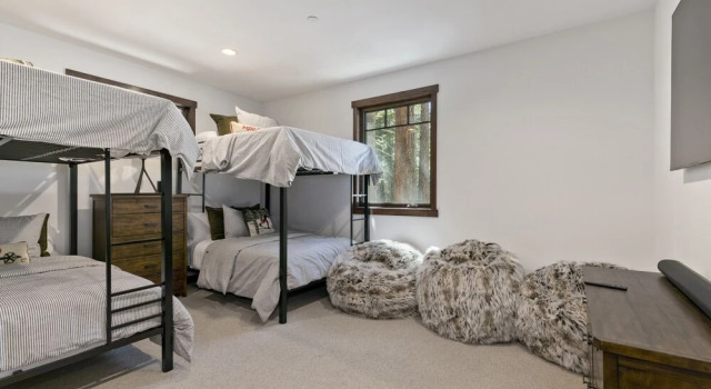Gray Bear #86 4 Bedroom Home by RedAwning