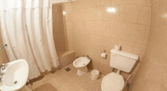 Трёхместный номер Standard Hotel Reina
