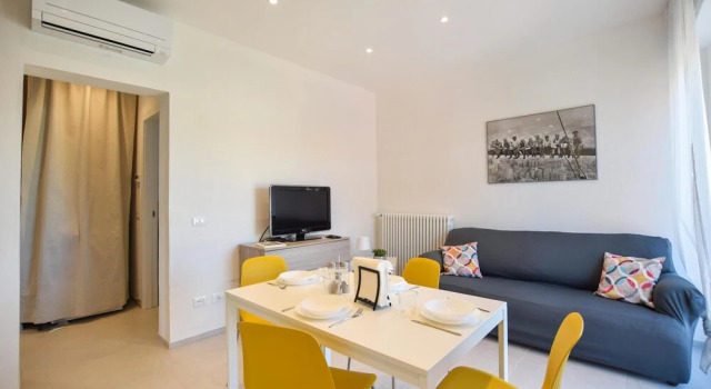 Stunning Apartment in Lido di Camaiore With Wifi and 2 Bedrooms, Забронировать Апартаменты/квартира Лидо-ди-Камайоре Версилия