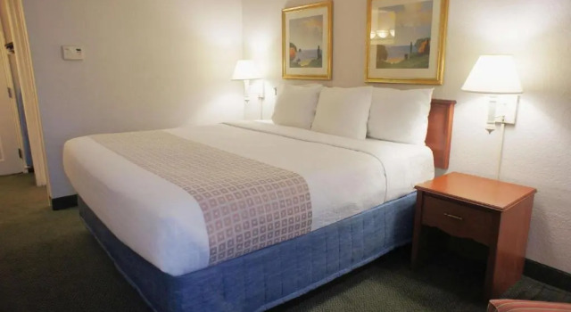 Номер Standard La Quinta Inn by Wyndham Ft. Lauderdale Tamarac East