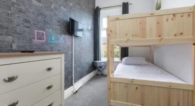Blackpool Bliss House - 5 Bedrooms, Varaa Lomakoti Mökit kohteessa Merseyside, Mökki