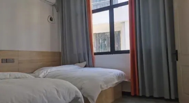 Люкс с 2 комнатами Yichun Yulu Travel Residential Hotel