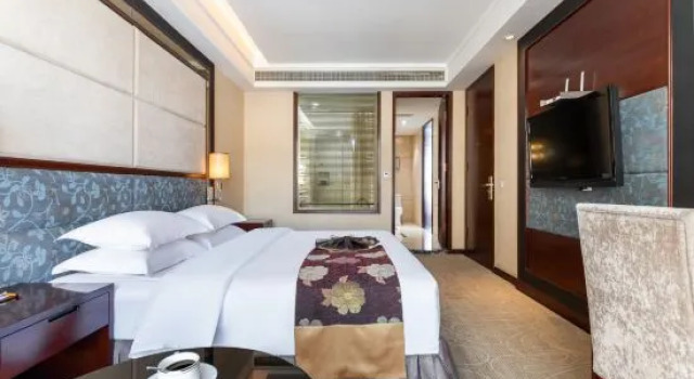 Двухместный люкс Executive Dazhou Huayang Hotel (City Center Plaza Branch)