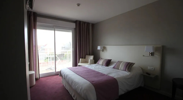 Двухместный номер Standard с балконом Hôtel Le Cheval Blanc