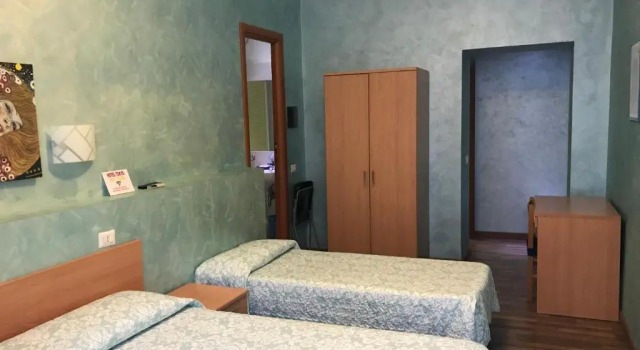 Трёхместный номер Standard Hotel Tokyo