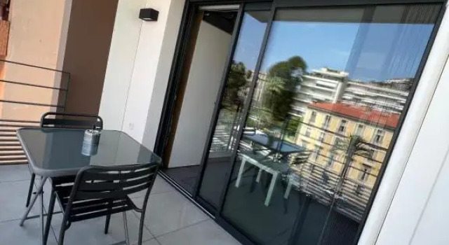 Апартаменты logement tout équipée Menton centre 500 m des plages