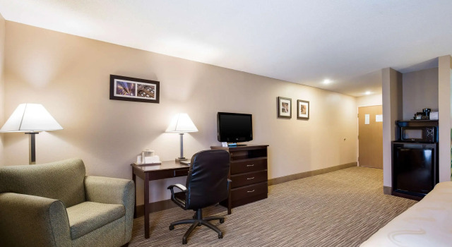 Двухместный номер Standard Quality Inn I-70 Near Kansas Speedway